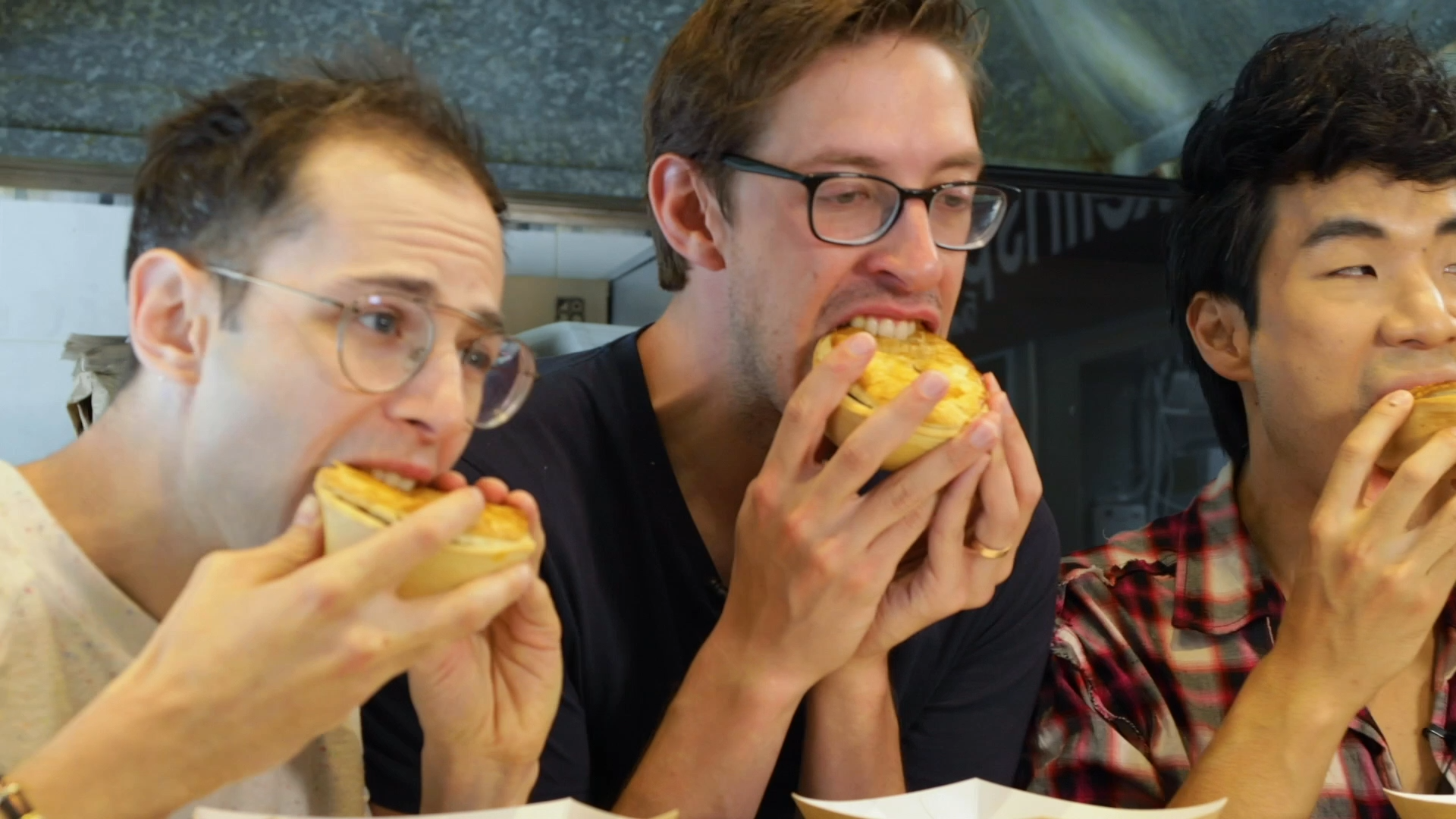 We Made Meat Pies & Ate Gourmet Australian BBQ • Try Australia