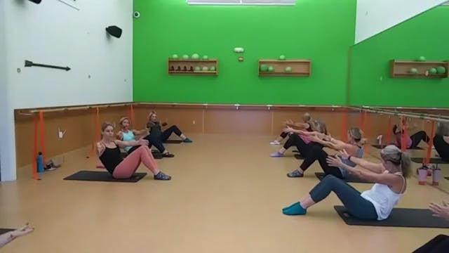 Barre 60 with Julia