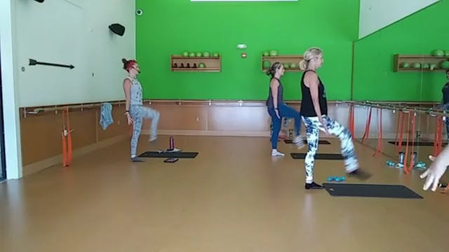 Barre 60 with Rosie the Riveter