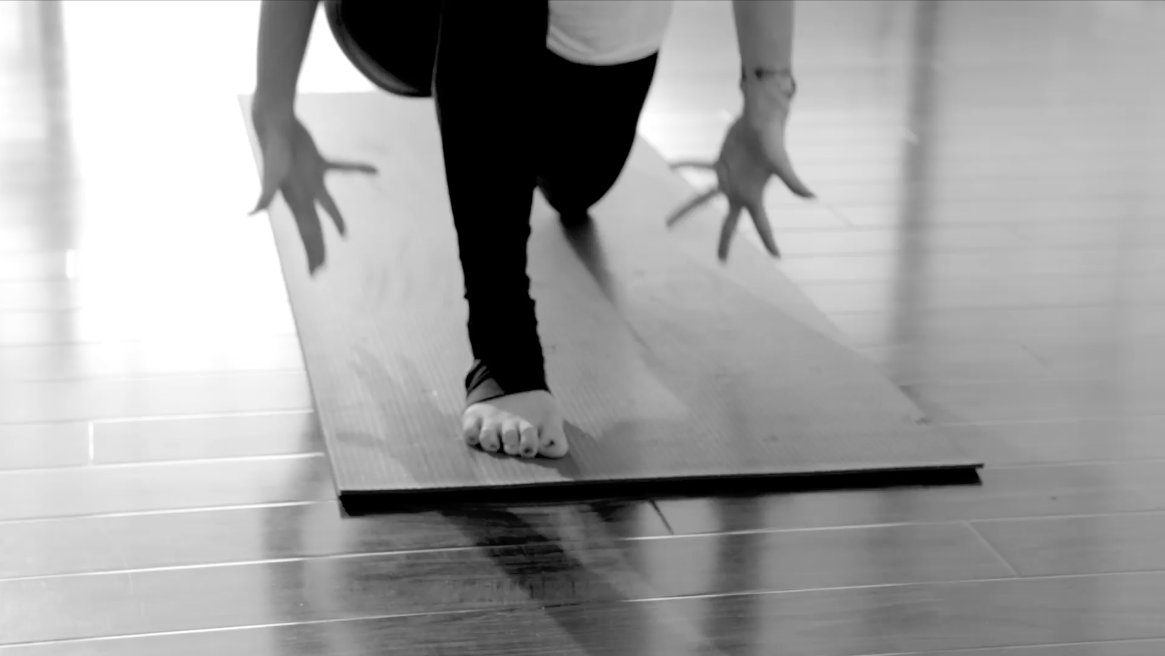 60-Minute Yin/Yang FLOW with Bethany - 12/2, Breathing into Hip Space