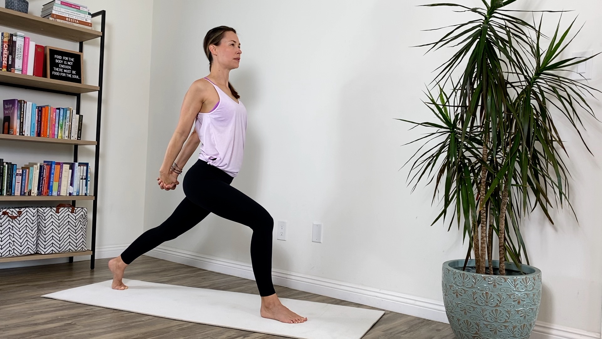 26-minute Pilates-ish Practice: Lunges with Keary