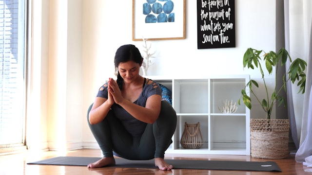 60-Minute WFH Flow with Ashley - 12/4, Slow & Stretchy Lower Body
