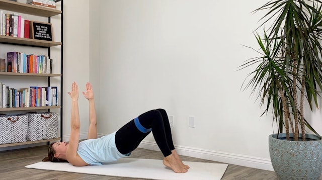 40-Minute Pilates-ish with Keary - Hip & Shoulder Mobility