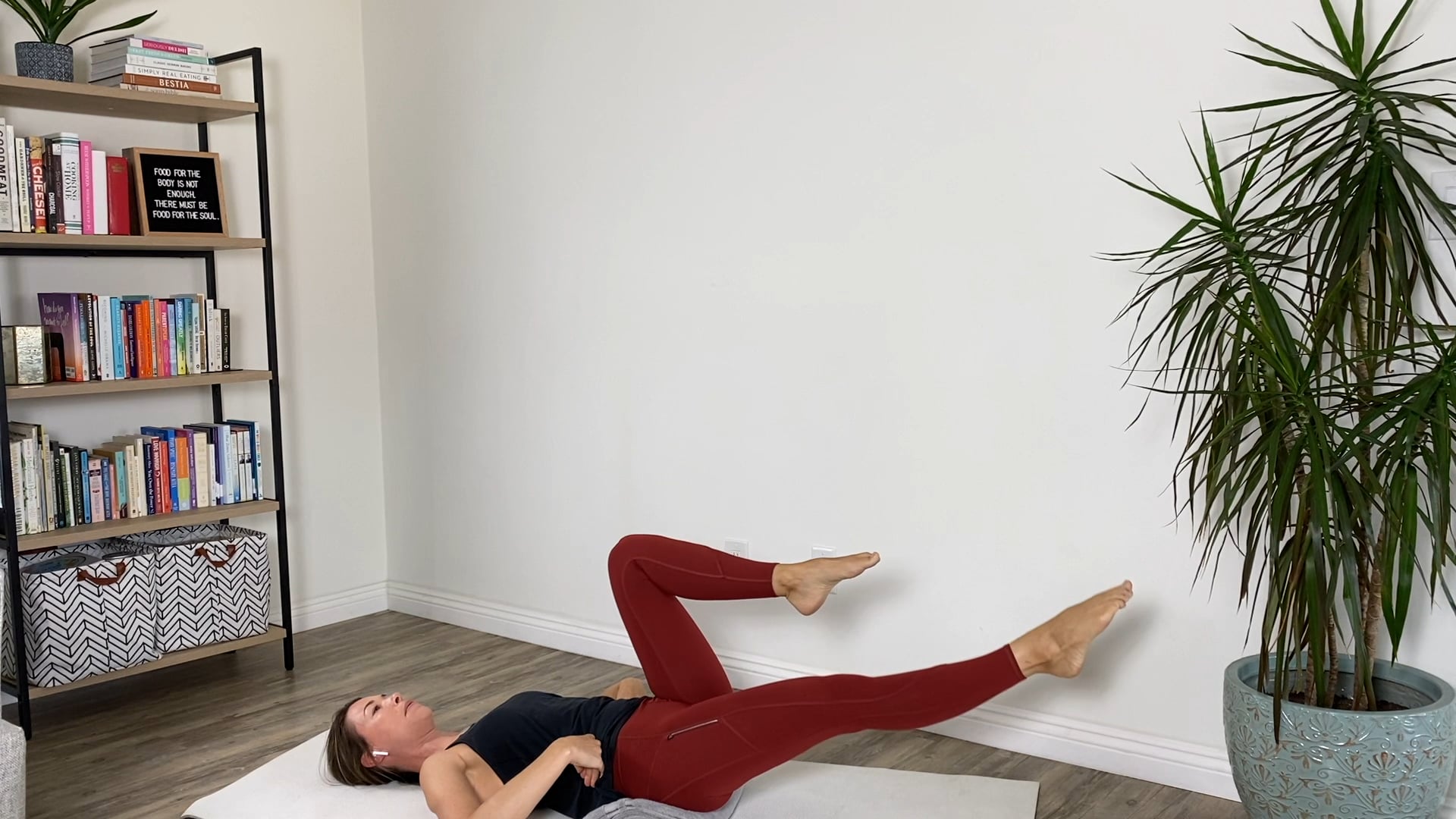 40-Minute Pilates Mat Class with Keary