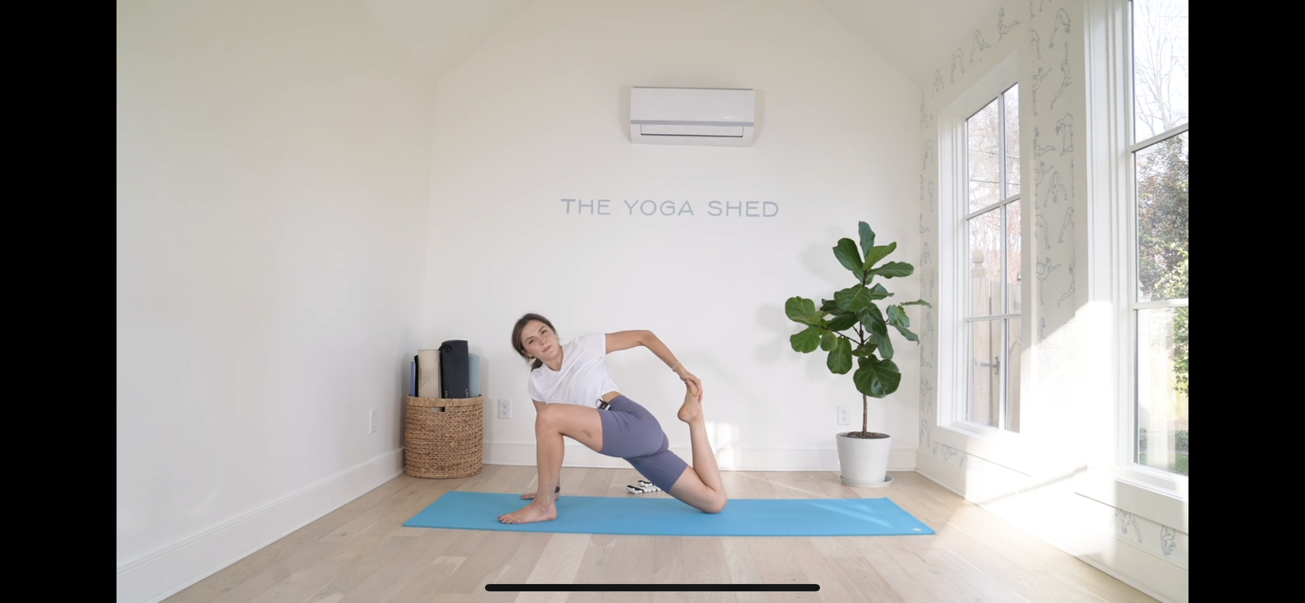 25 Minute Pilates Yoga Fusion (PiYo)