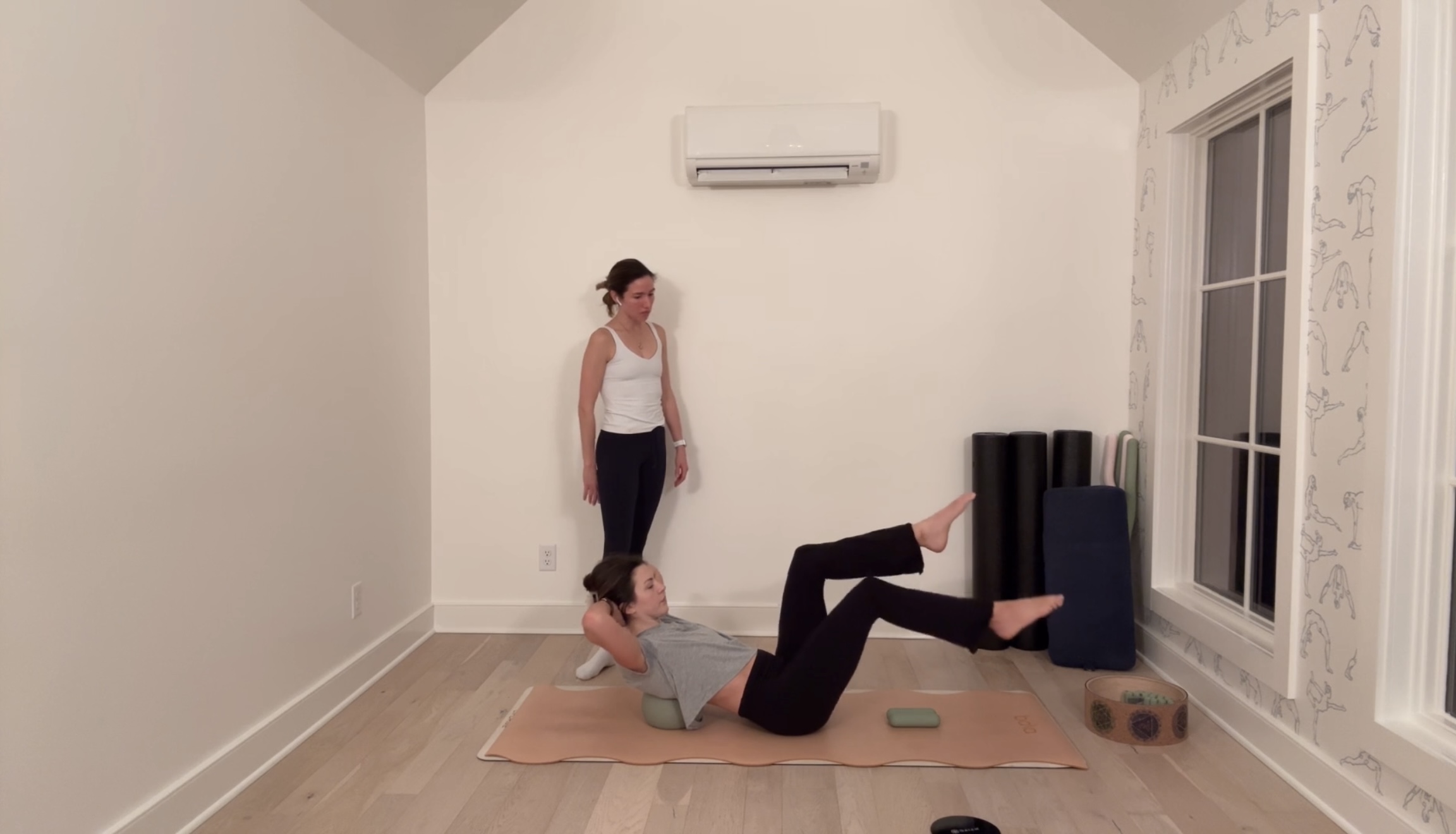 57 Minute Mat Pilates and Flow with Elizabeth