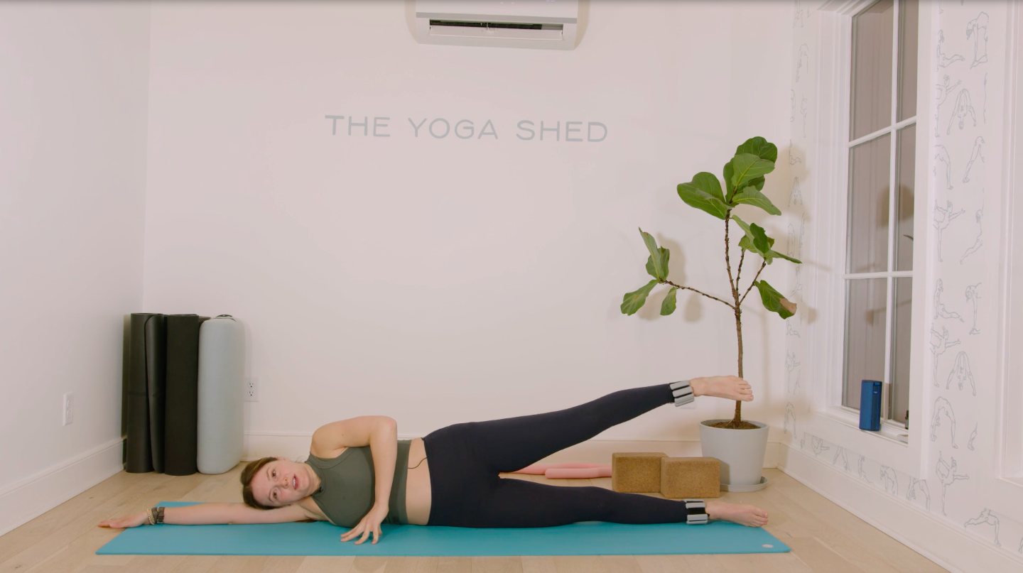 30 Minute Pilates Yoga Fusion: Glutes + Inner Thighs