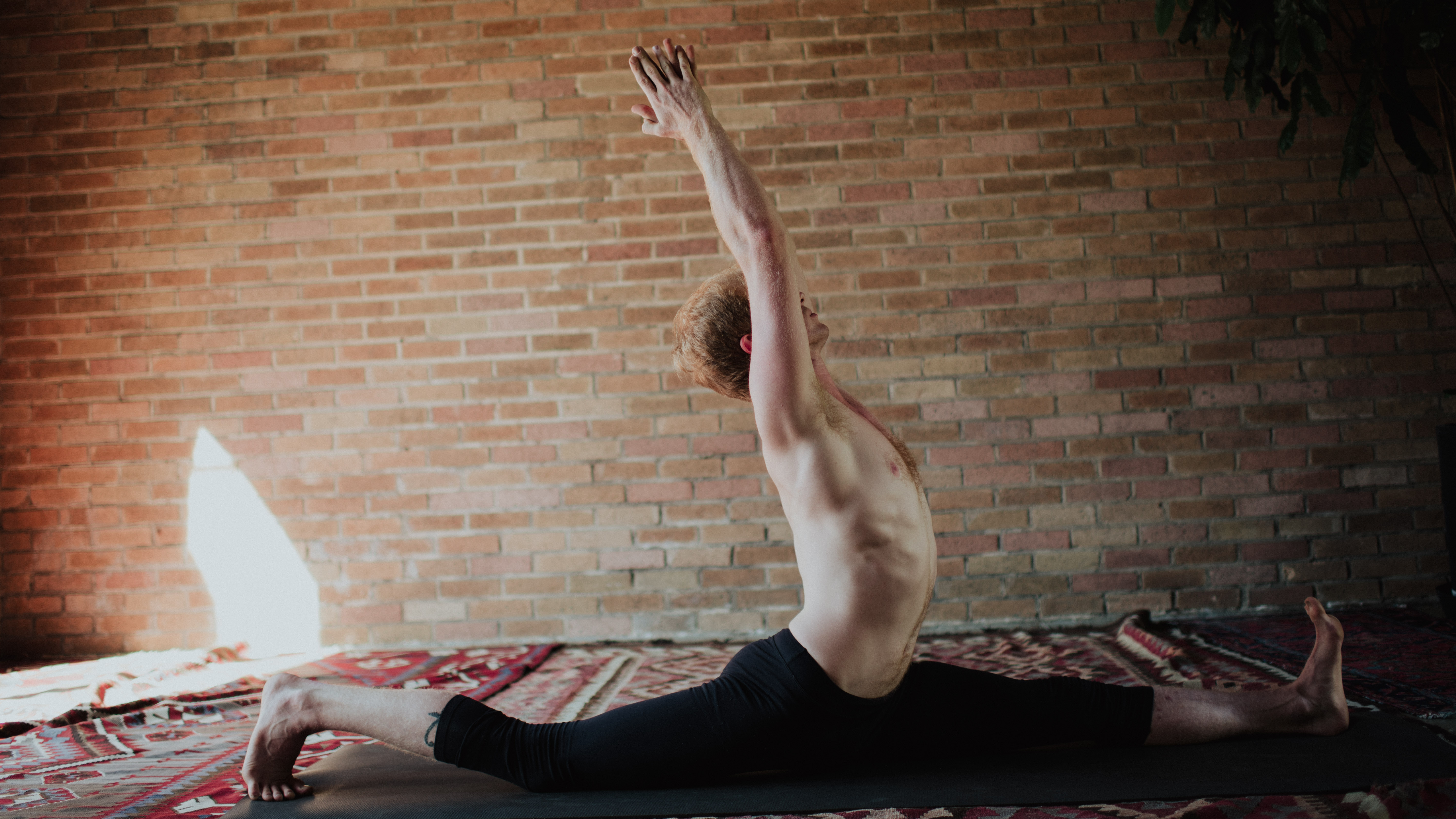 Full Hips Vinyasa with Ian