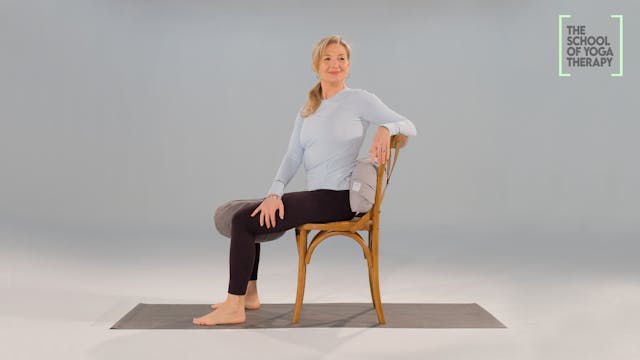 MOVEMENT IN YOGA THERAPY 4 | Movements sitting on a chair 