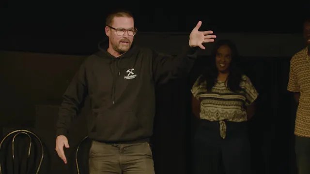 The Famous People Improv Show: Zach C...