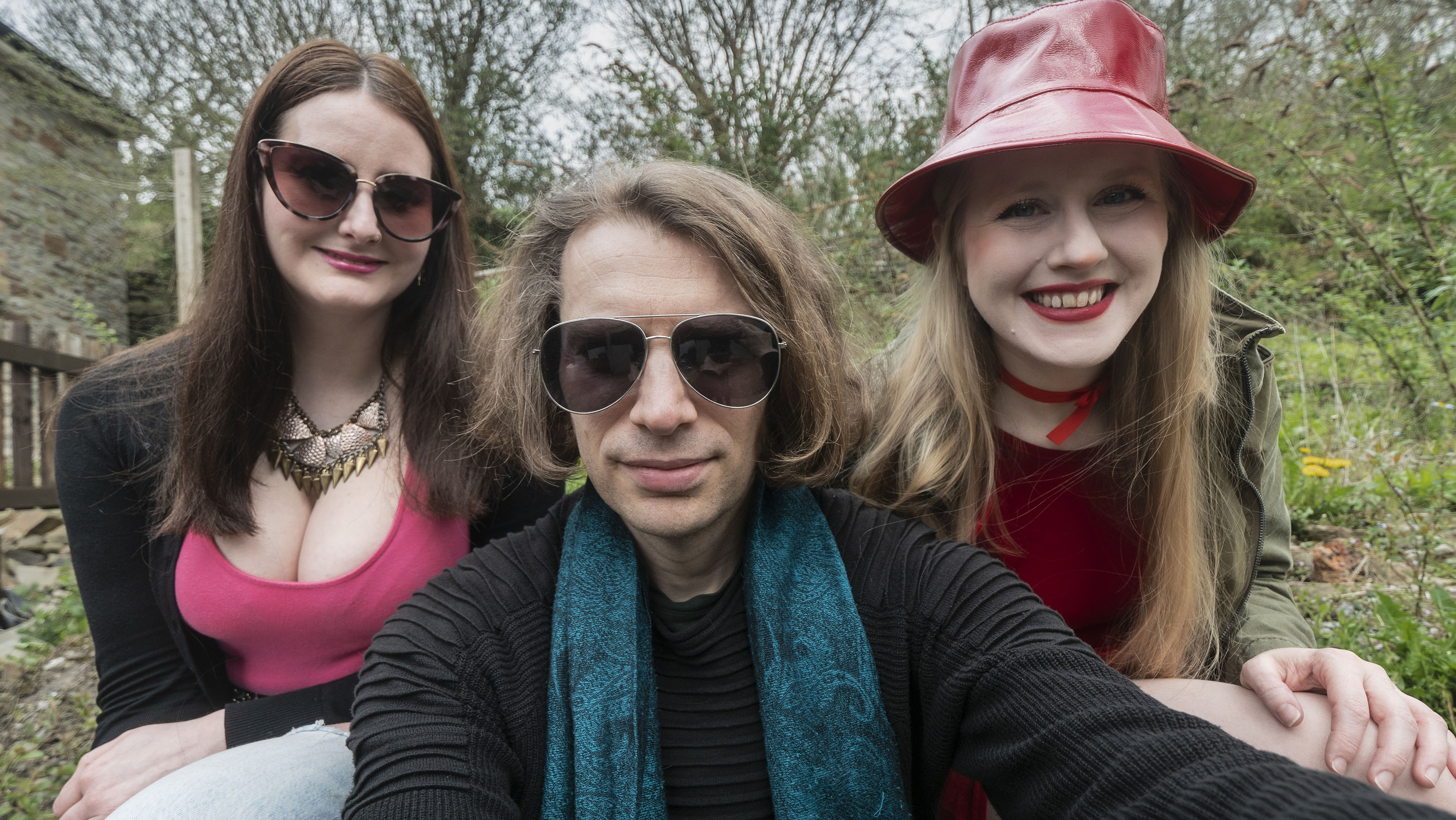 22/04/23 - GATHERINGS 