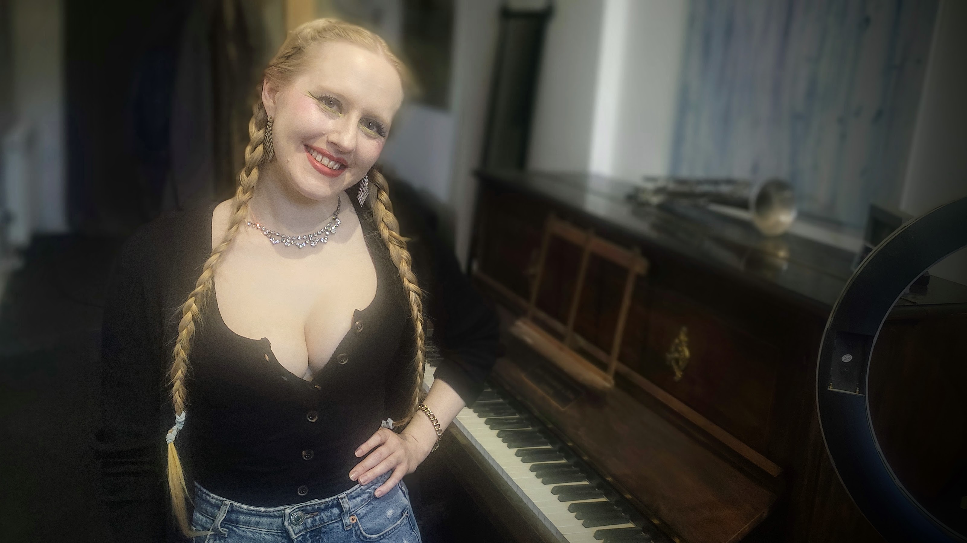 18/11/22 - STOP PRESS 