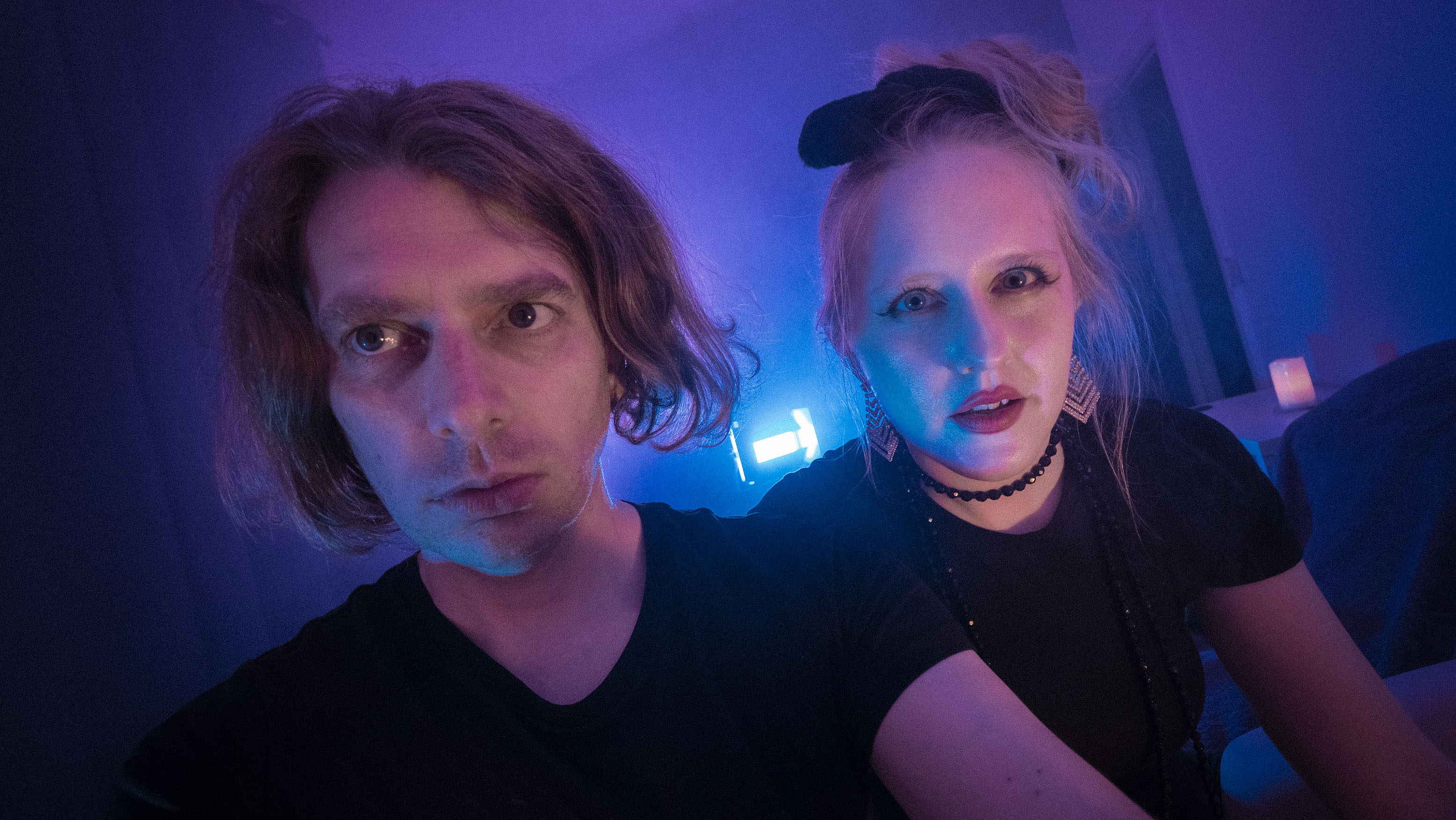 31/08/22 - SHOOTING BLUE BED 