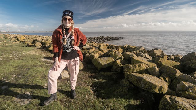 WARM AUTUMN - NOVEMBER 2025 - THOMAS ...