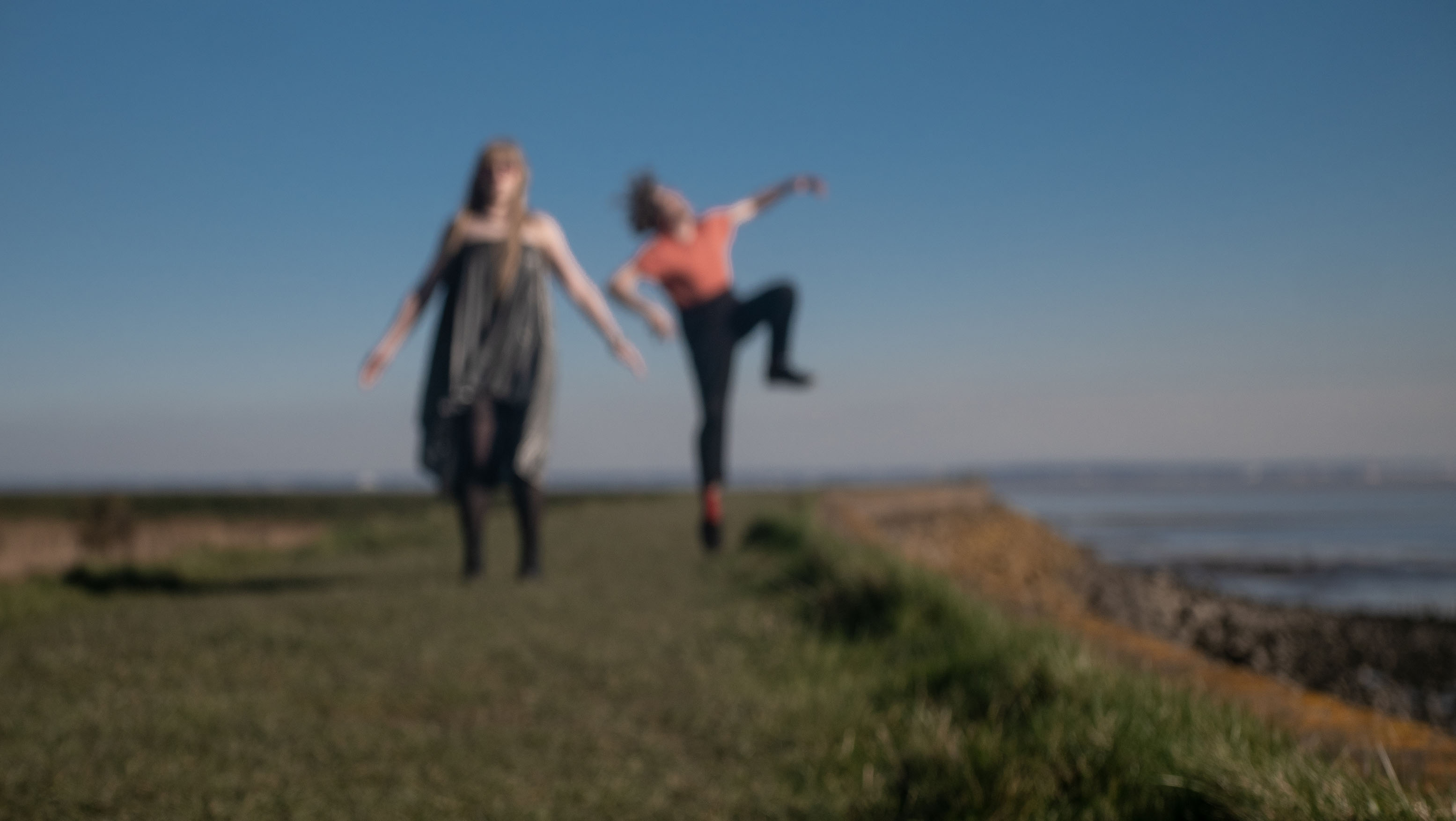 Freud Plays Bad Noise (BARE VERSION)