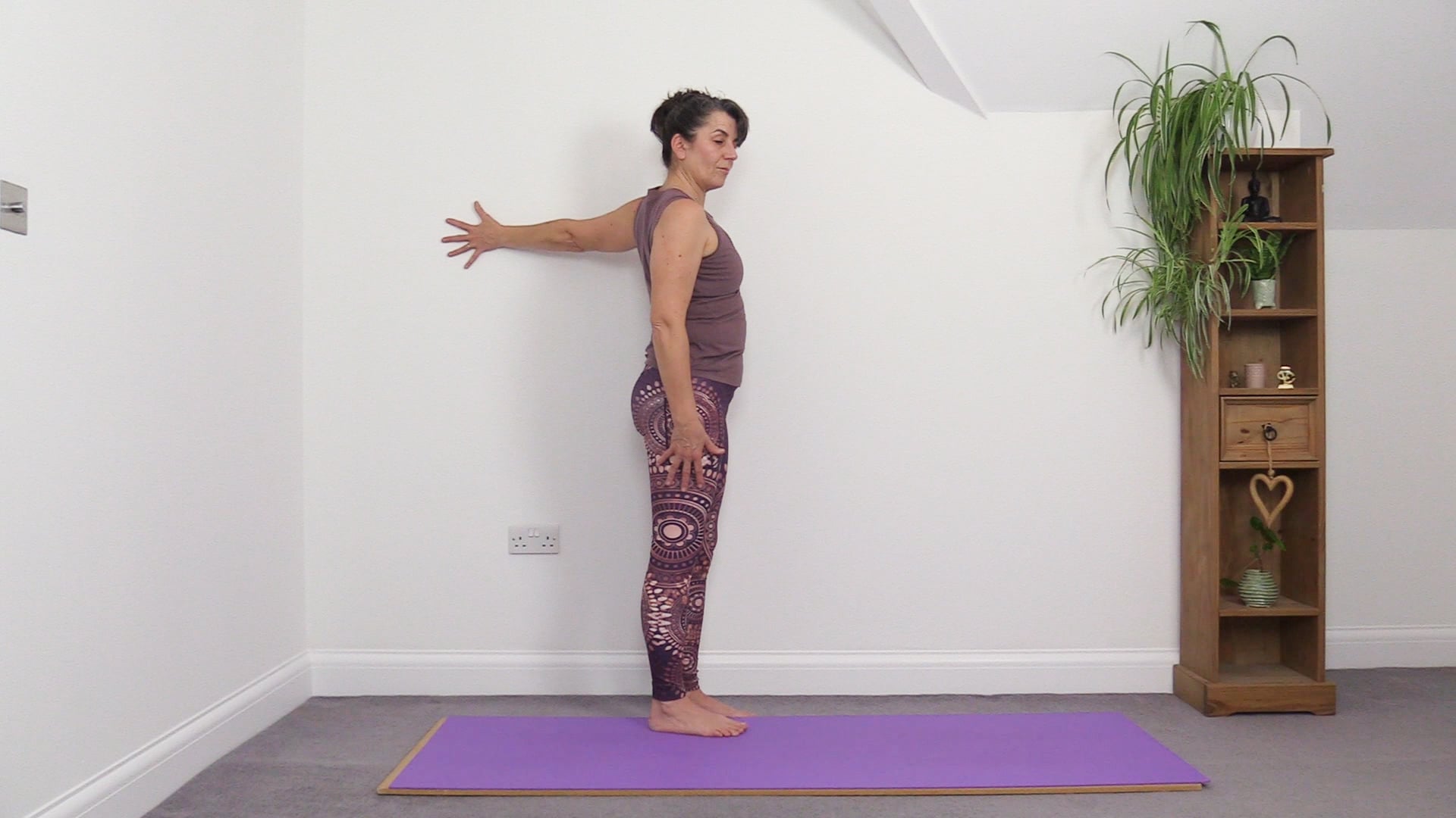 Shoulder-focused Flow