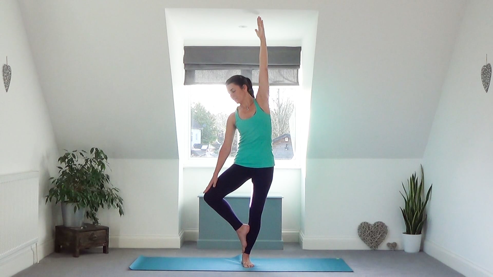 Short Balancing Sequence