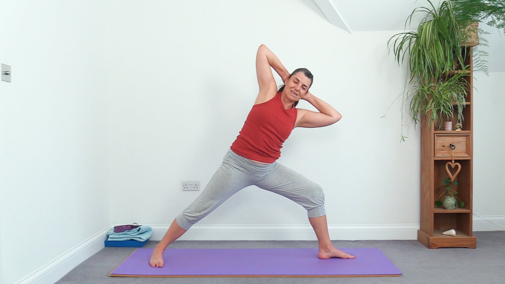 Shoulders, Side Bends and Hips Flow