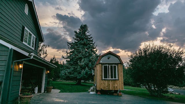 Small is Beautiful - A Tiny House Documentary