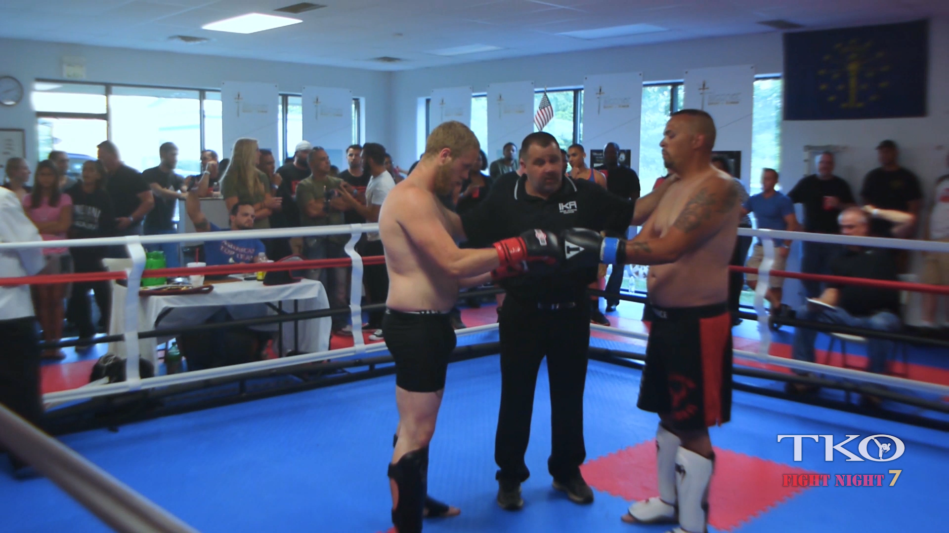 Fight Night 7 - Fight 01 - Travis Burgess vs Brandon Decker