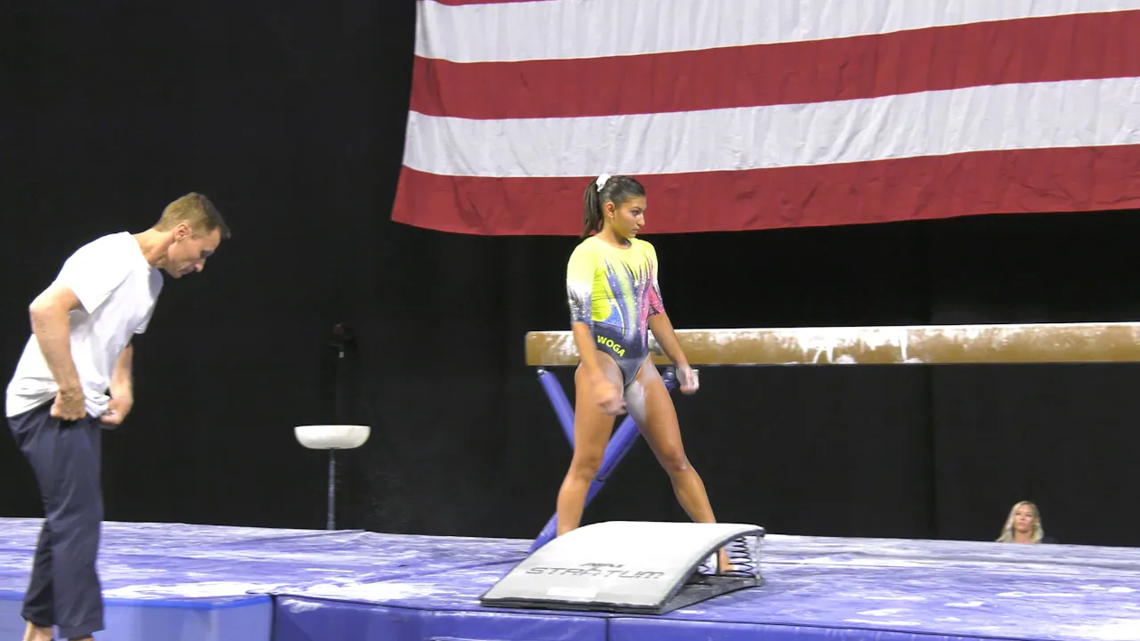 Madray Johnson - Balance Beam - 2022 U.S. Classic - Junior Session 1 ...