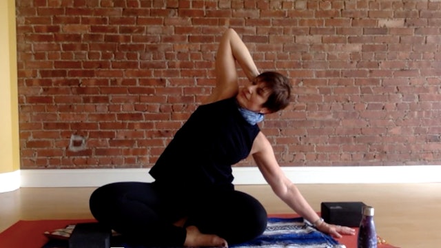 Gentle/Kripalu Style Yoga with Stephanie Petrillo Gould (3/18/20)