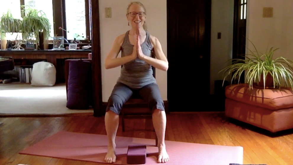 Slow Flow with Laurie Bartels