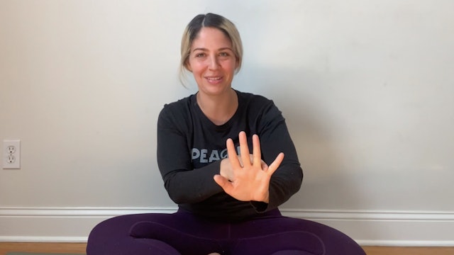 5 Finger Mindful Breath with Kira Nichols from Budding Buddhas