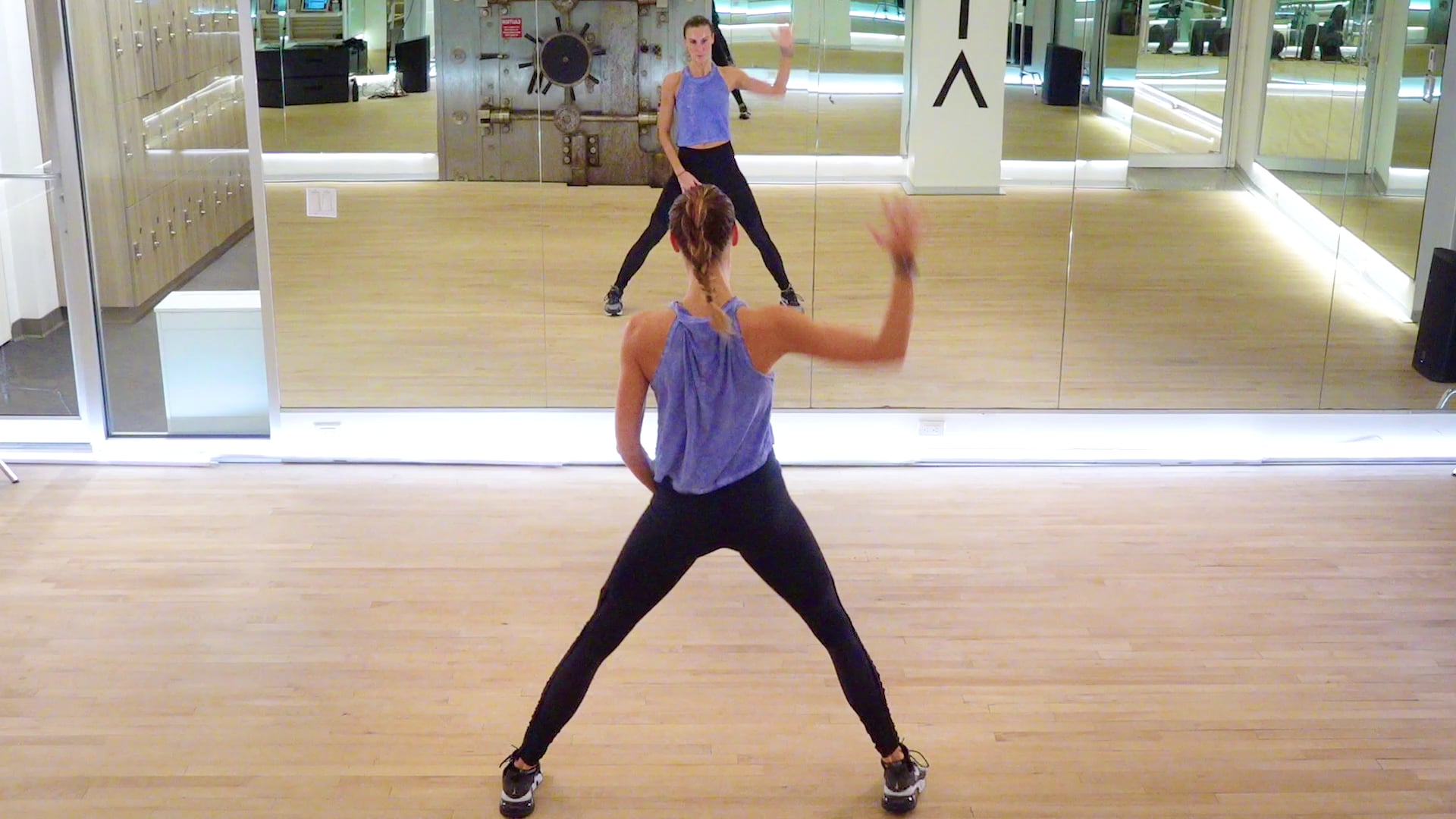 Low Impact Dance Cardio with Anneclaire December 2019
