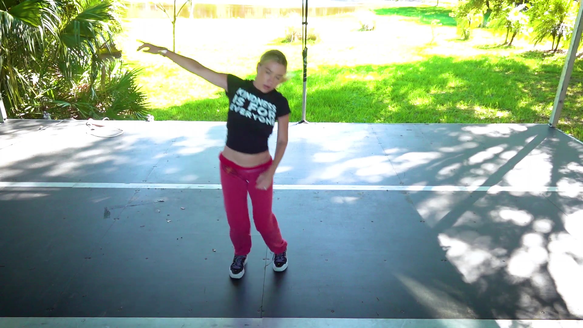 Bonus Cardio with Tracy & Anneclaire- Top View 04.01.20