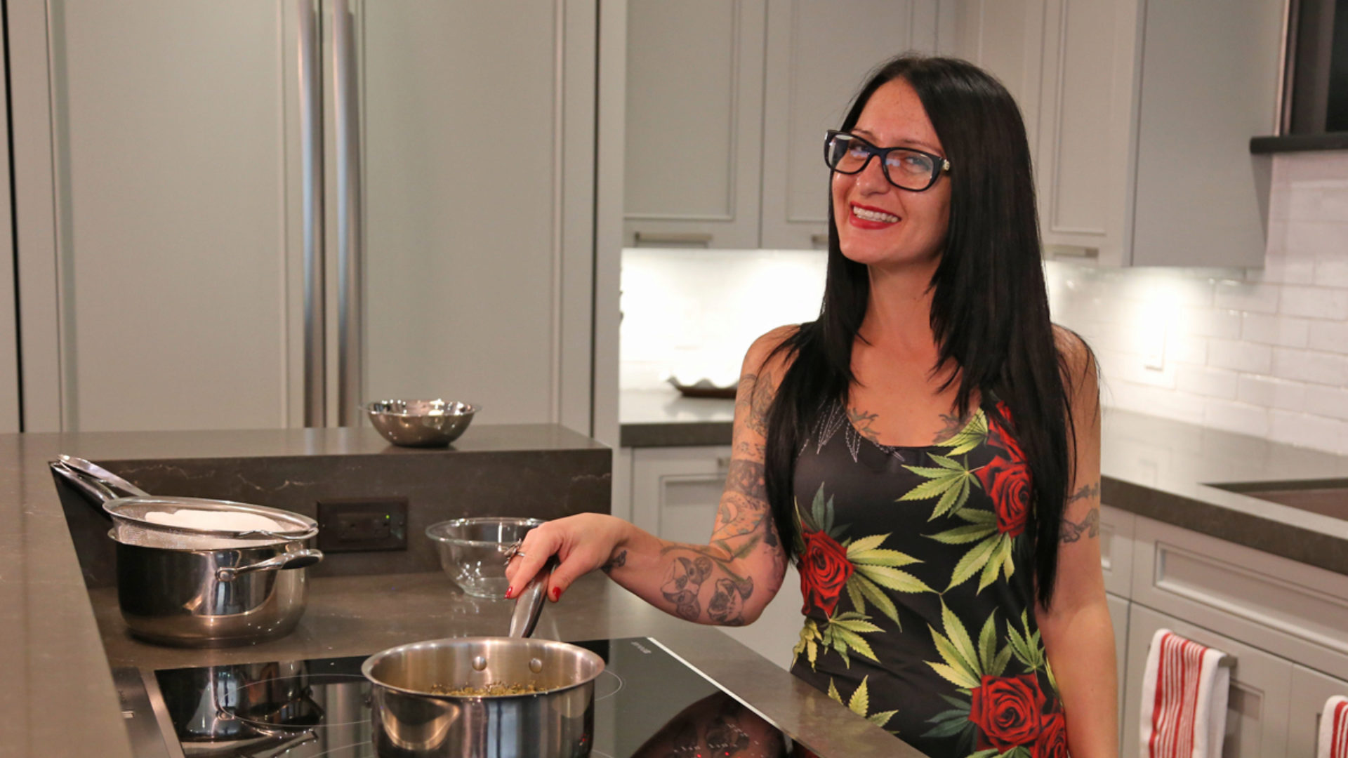 Smoking Chicks and Cannabutter