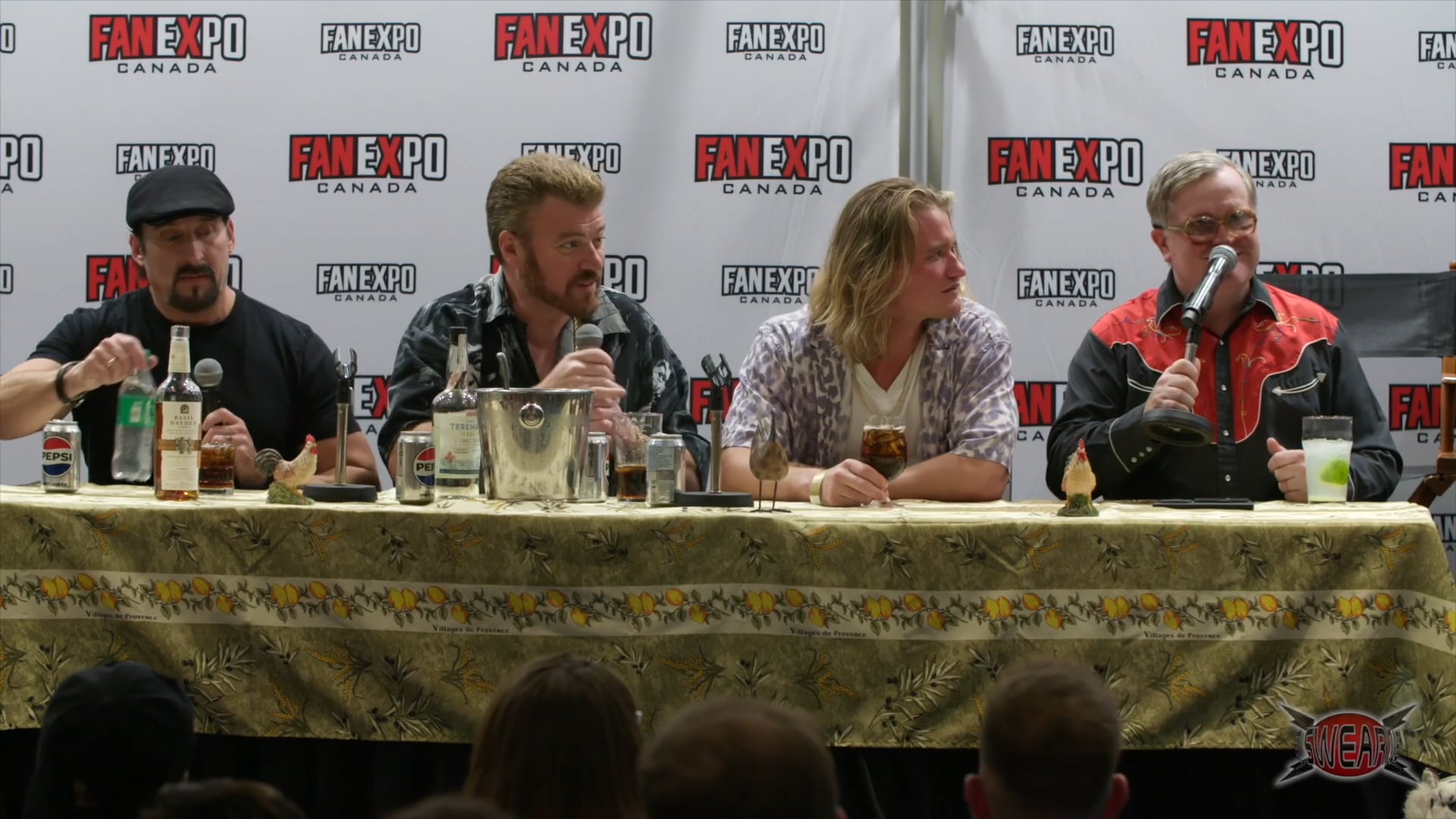 Fan Expo Special: A Black Cock, A Green Bush And A HEE HEE