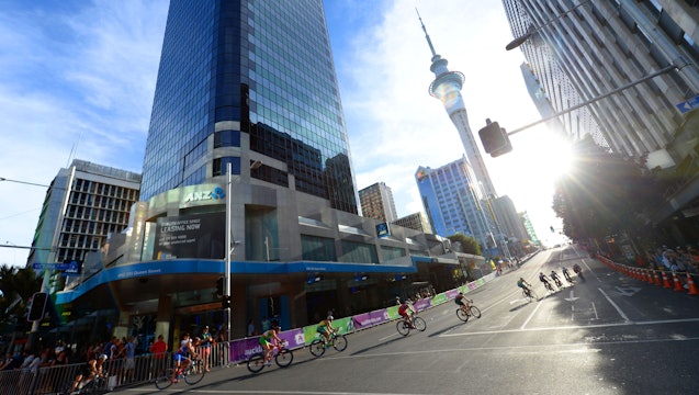 2015 ITU World Triathlon Auckland Magazine