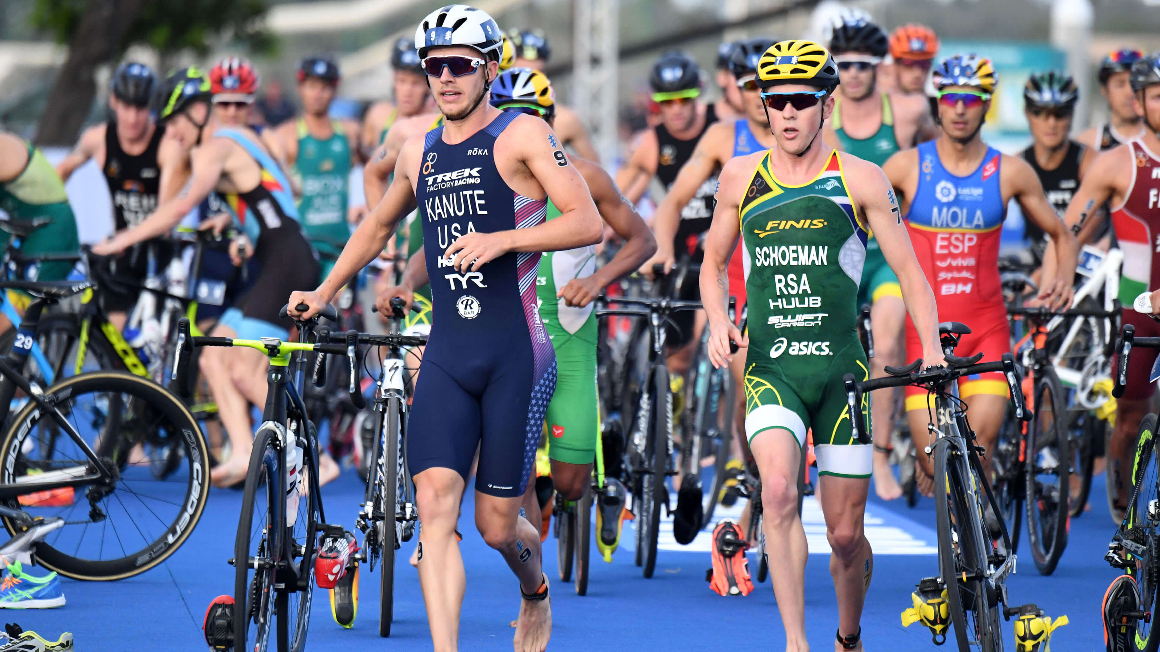 2018 ITU World Triathlon Grand Final Gold Coast Elite Men - TriathlonLive