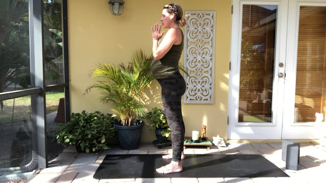 Tropical Flow 60 with Amy Dannheim