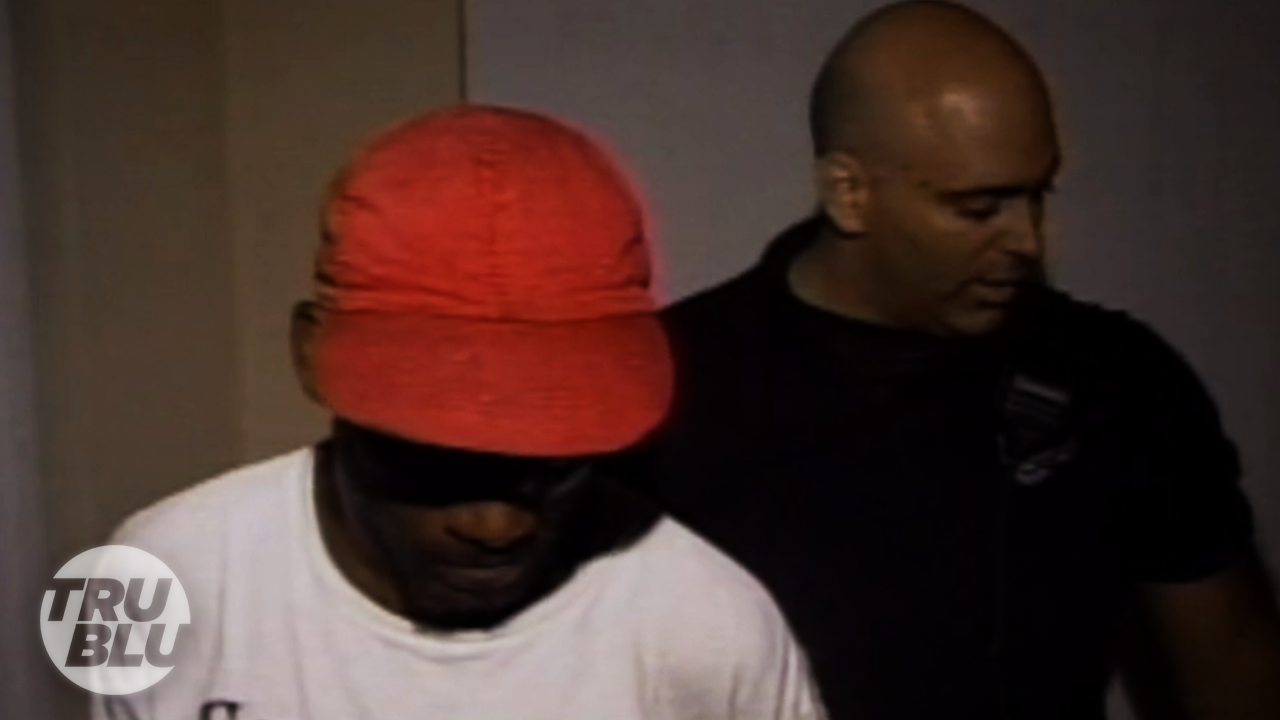 Bounty Hunters S5:E1 Sweetheart Surrender