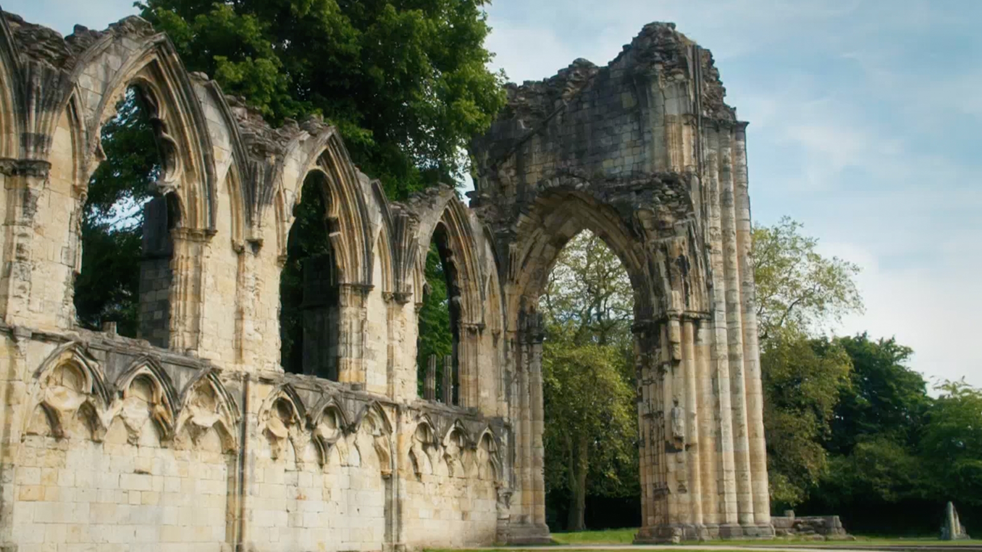 Walking Tudor England