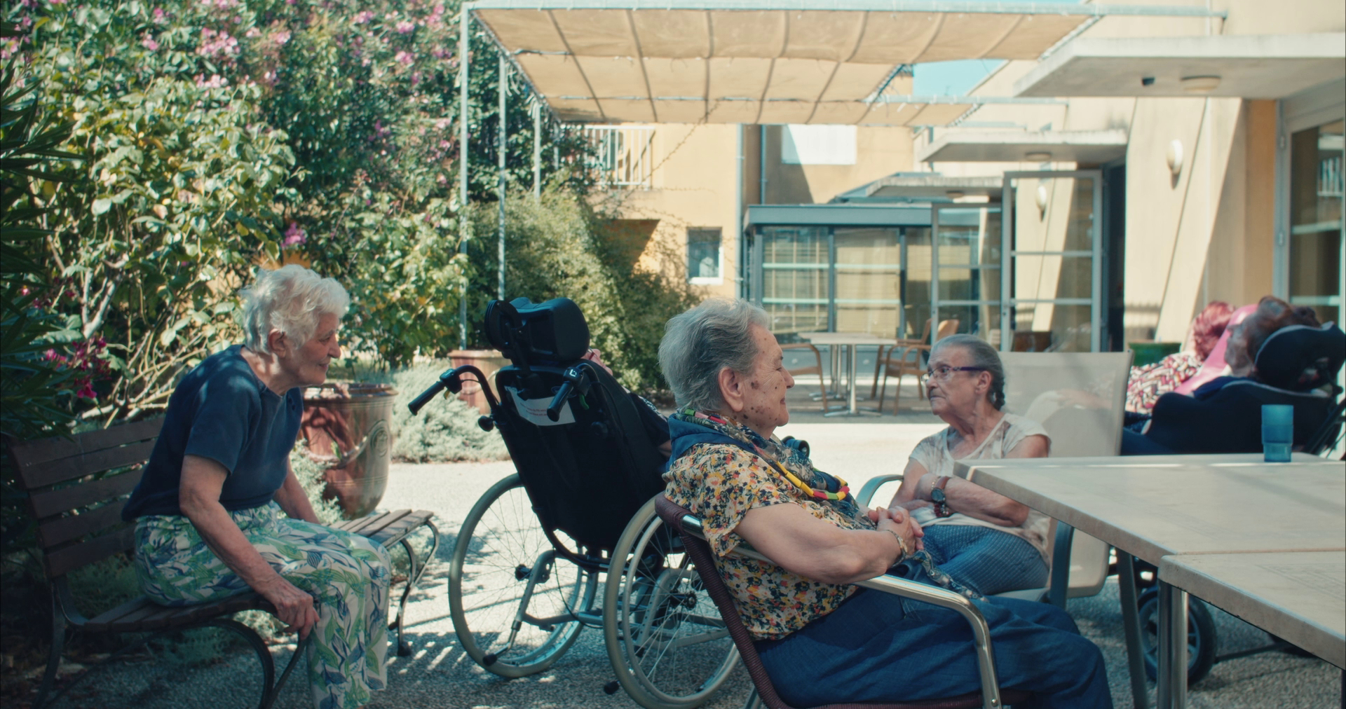 Empty Hours - Trailer