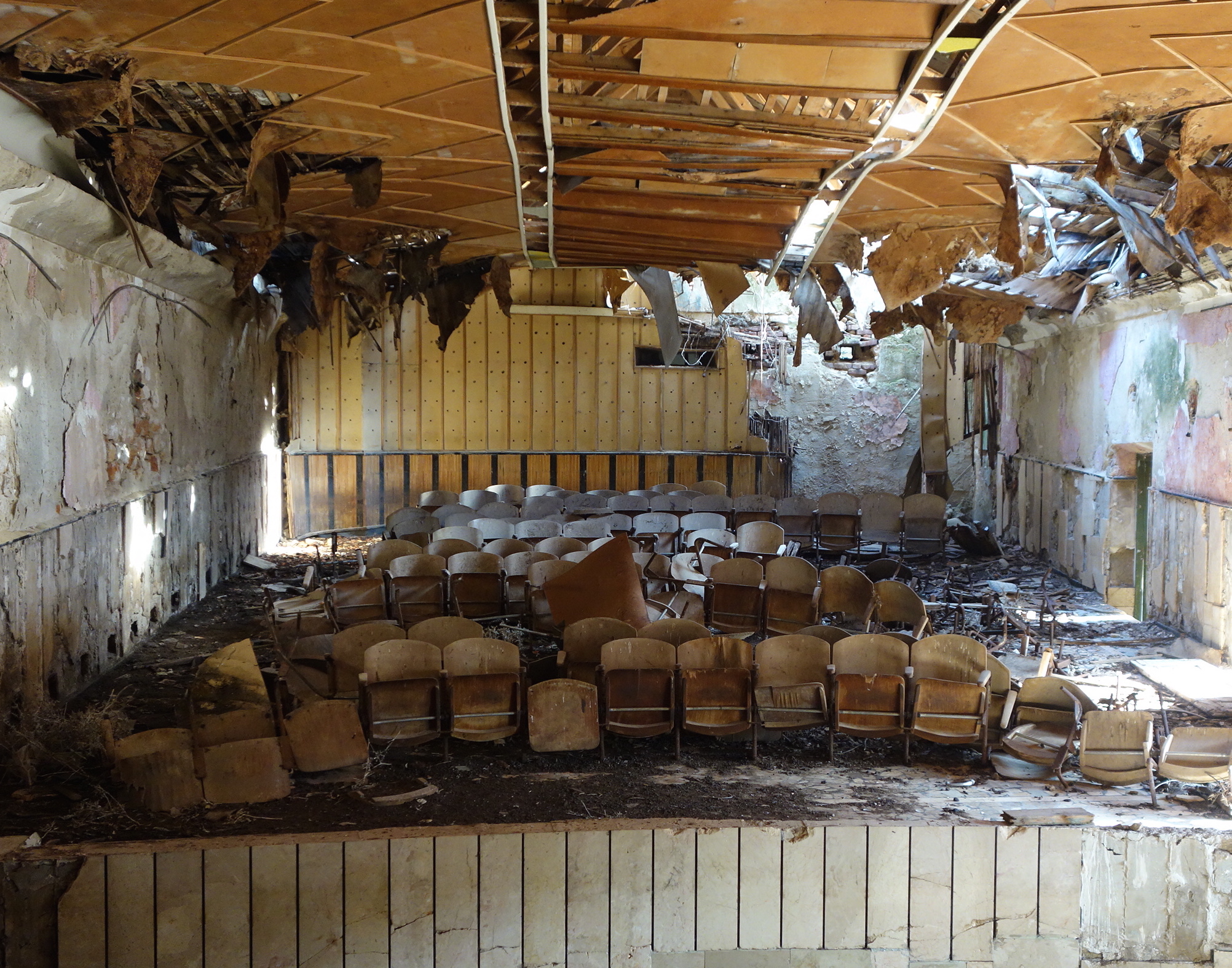 Islands of Forgotten Cinemas