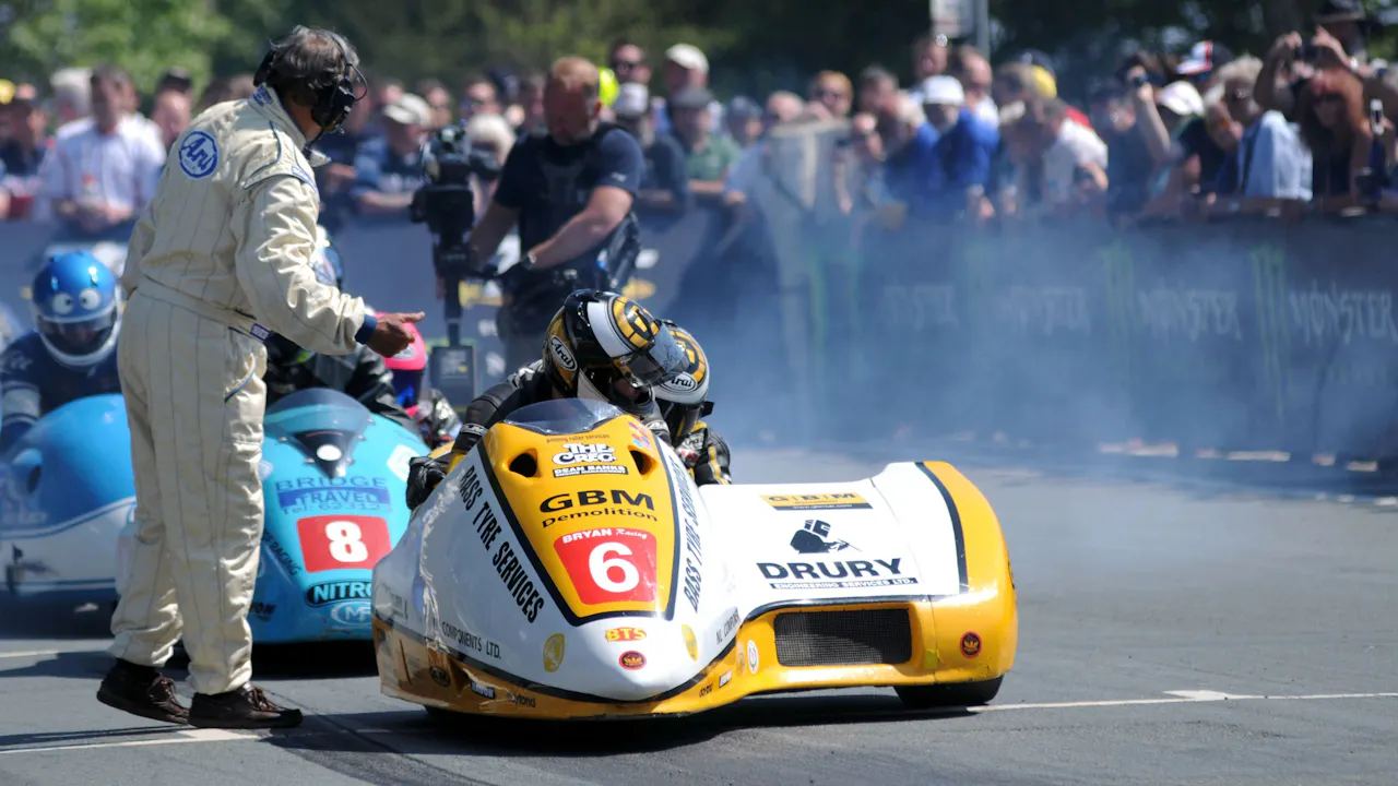 2013 Sidecar TT Race 1 - TT+