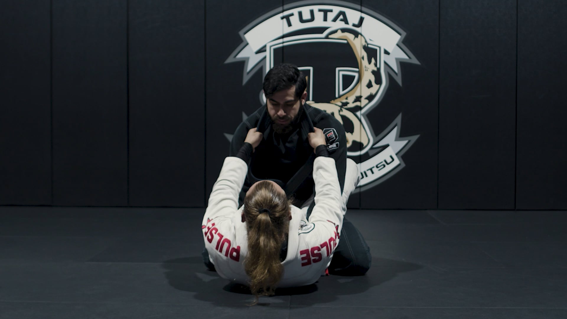 W09 Gi - Closed Guard - Collar Sleeve Control 3