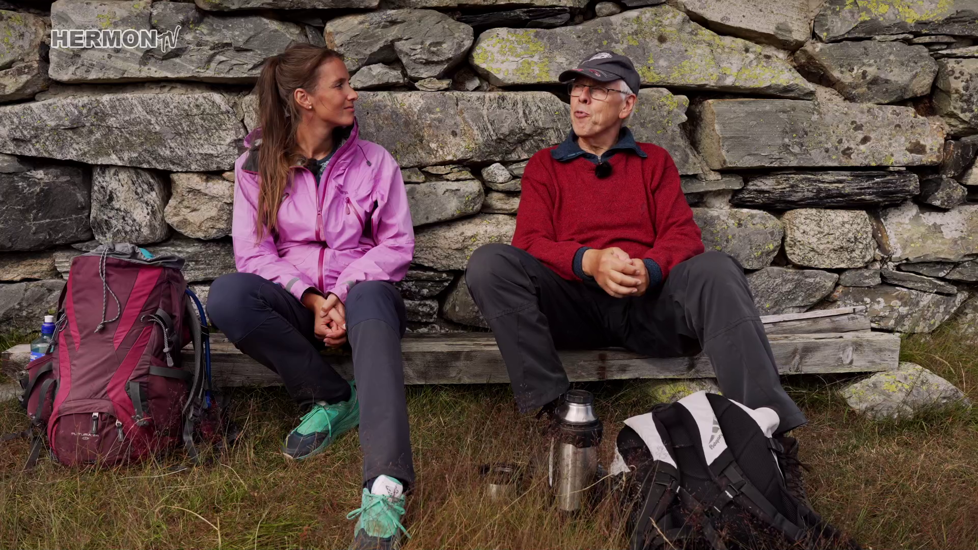 Stifinner møter medvandrer - Johnn Hardang
