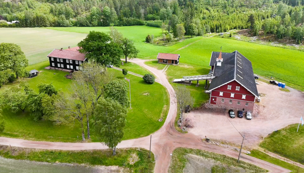 Tronstad gård