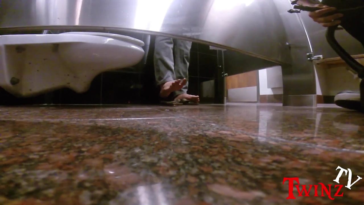 Guy Pooping Out His Organs at Howard Franklin blog