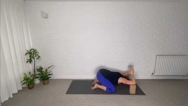 Desk Break - Wrist, Shoulder and Neck Release