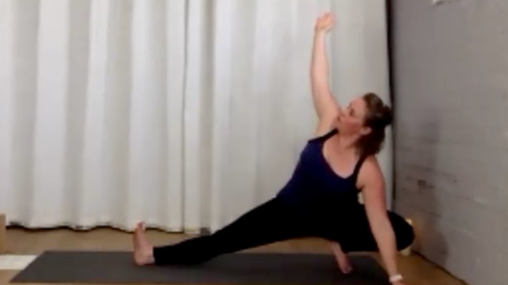 Zoomtastic Flow - Half Moon & Prayer Squat