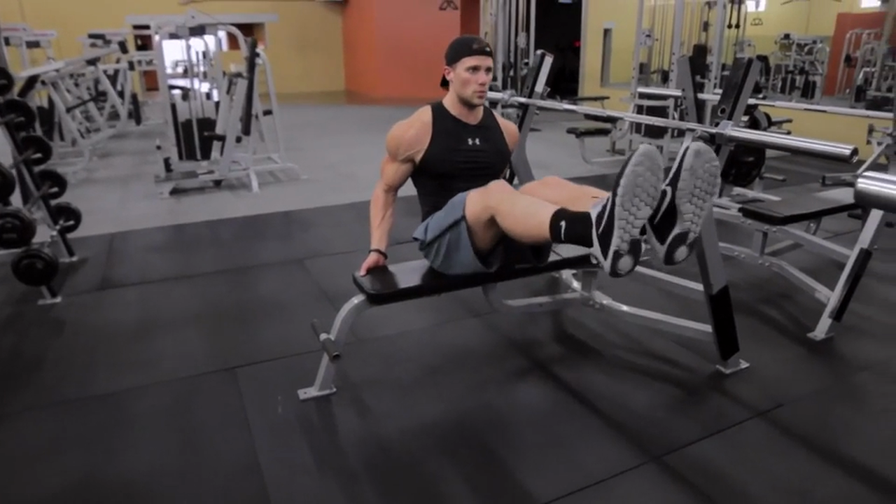 Seated Bench Leg Raise