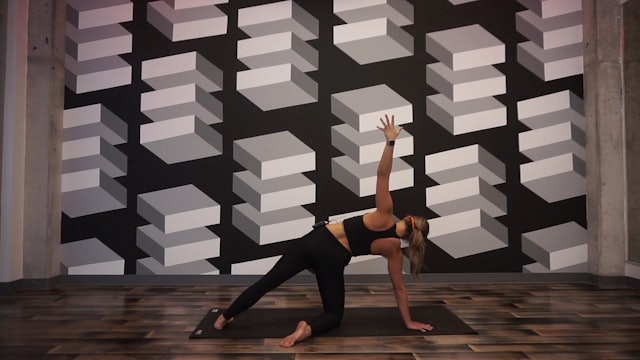 UFLOW Express with Alexandra #1 - 25 Minute Intro to Sun Salutations