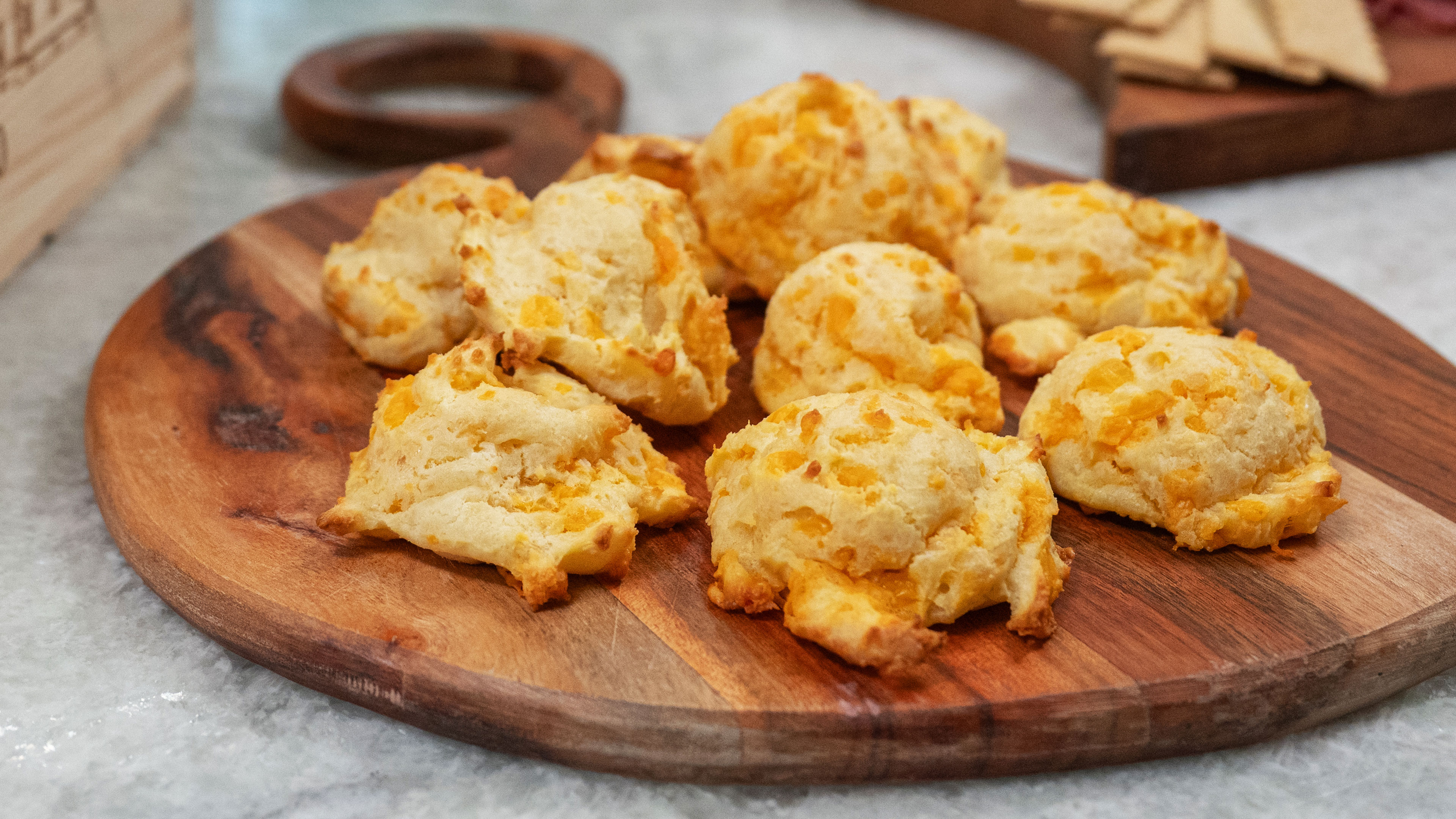 JSLB-810-Cheese-Puffs.pdf