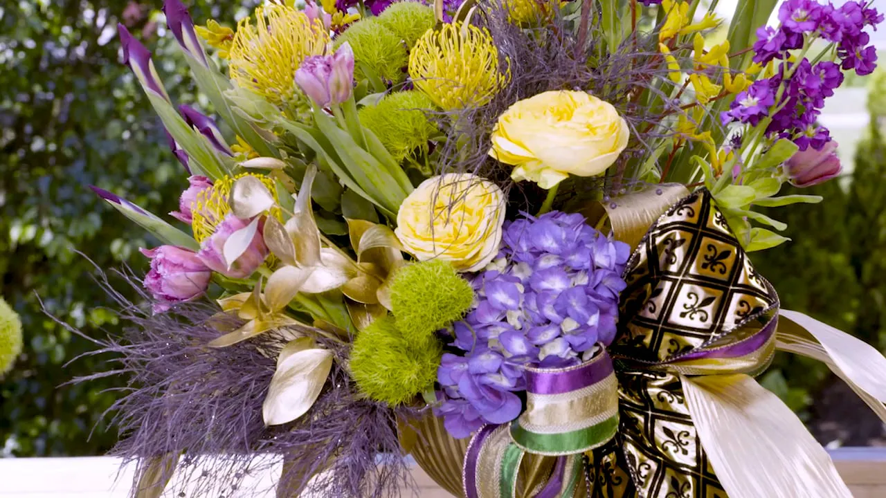 Mardi Gras Arrangement - Season 22 - FWFJ - J Schwanke's Life In Bloom ...